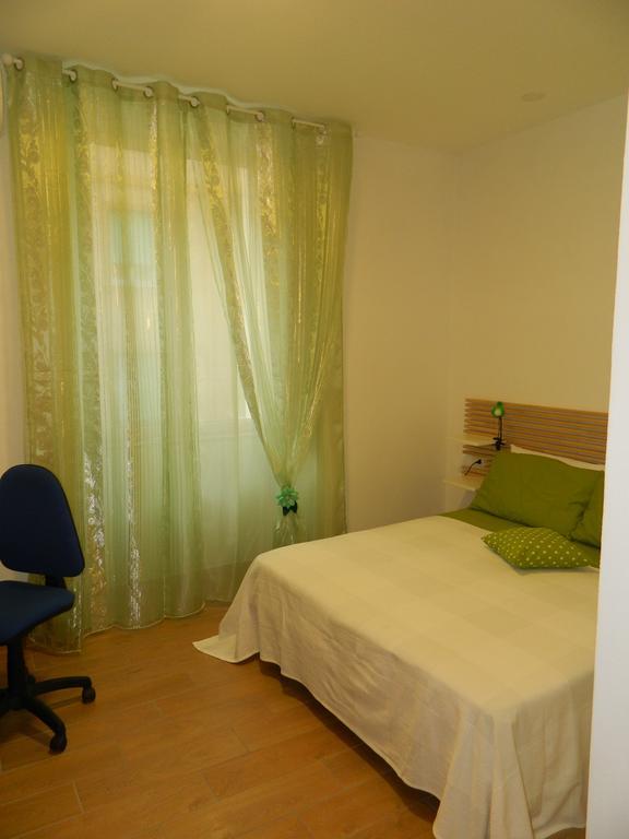 Bed & Breakfast Travellers Bed & Breakfast Naples Room photo